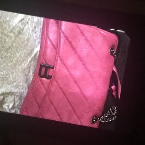 Chic Pink Quilted Shoulder Bag